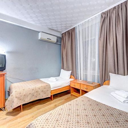 Hotel 7F Kiev Ngoại thất bức ảnh