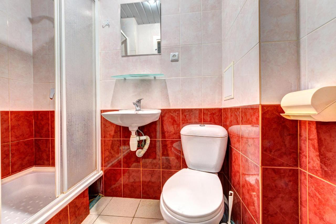 Hotel 7F Kiev Ngoại thất bức ảnh