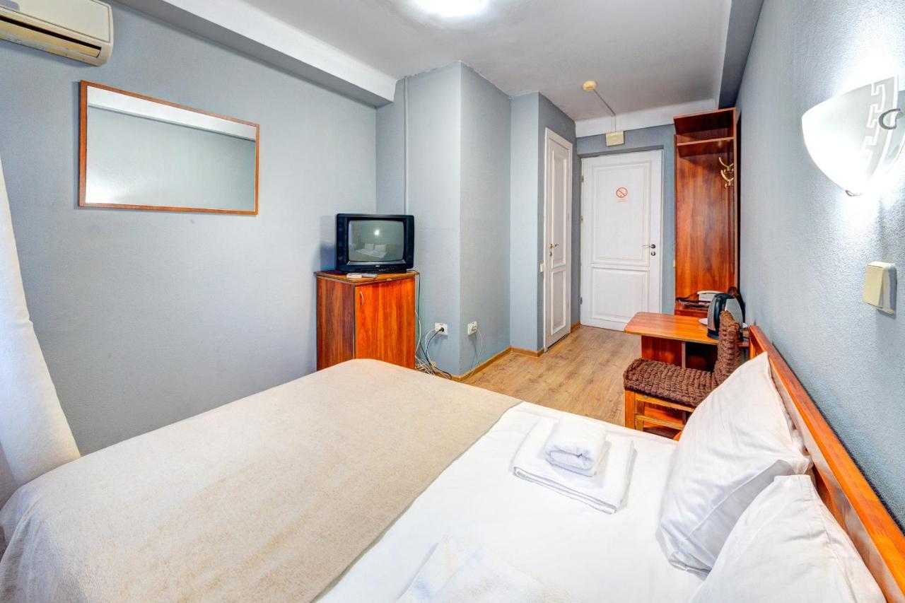 Hotel 7F Kiev Ngoại thất bức ảnh