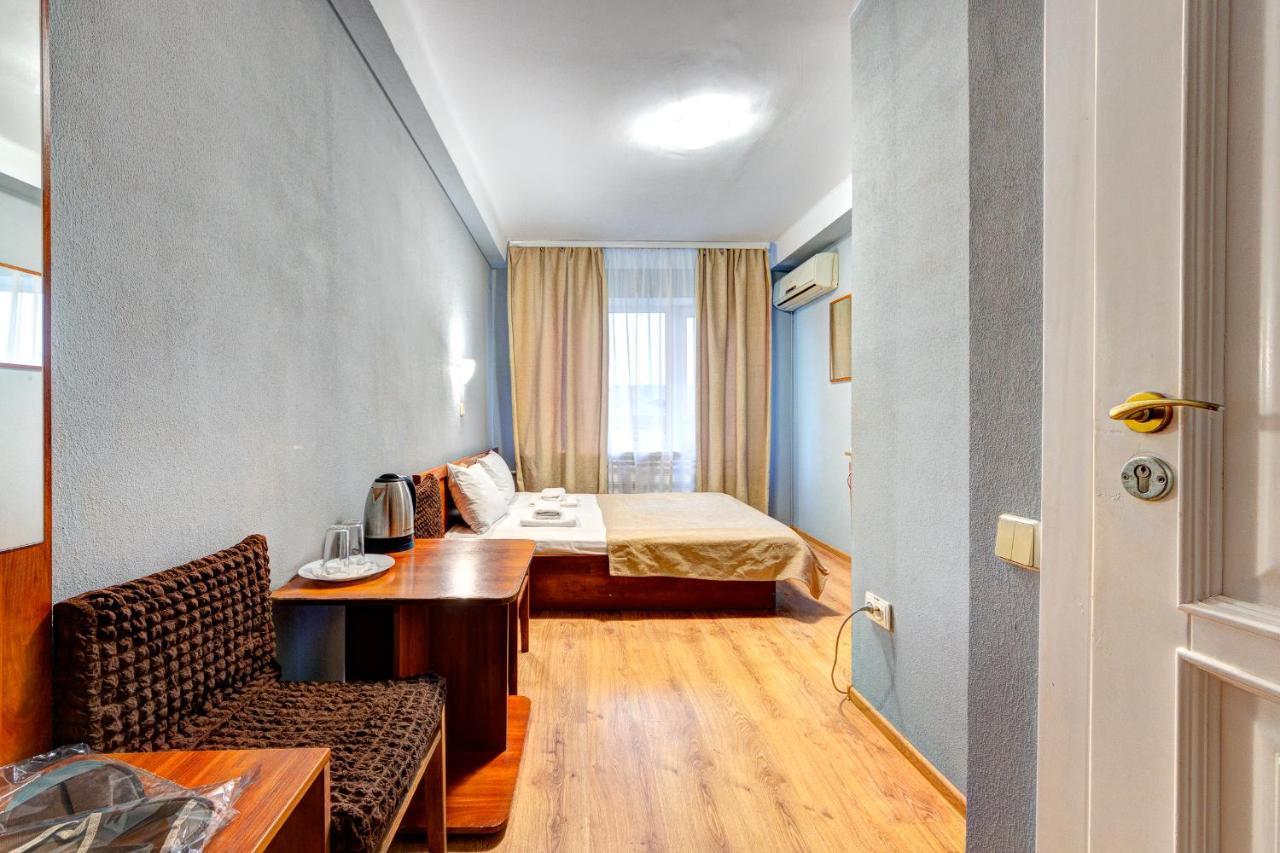 Hotel 7F Kiev Ngoại thất bức ảnh