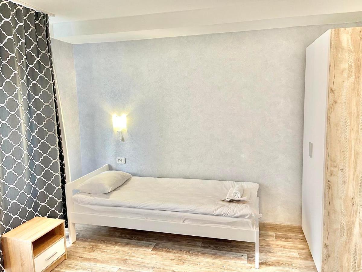 Hotel 7F Kiev Ngoại thất bức ảnh